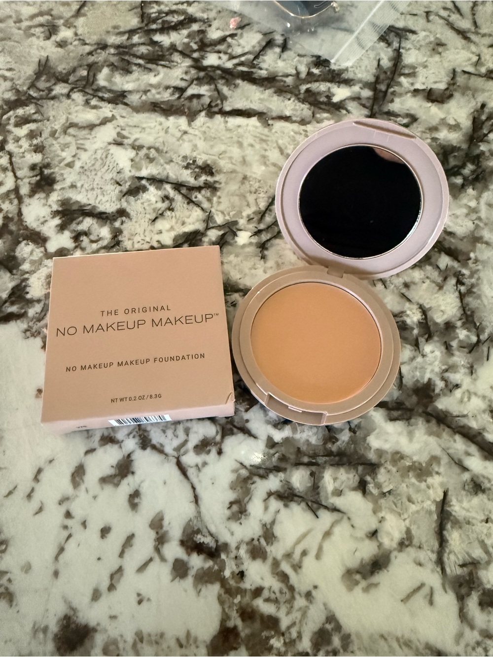 No Make Up Make Up Foundation - Light
